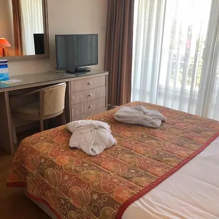 Denizkizi & Denizkizi Royal Seafront Resort & Restaurant & Beach Club Szálloda
