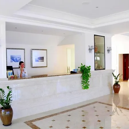 מלון Denizkizi & Denizkizi Royal Seafront Resort & Restaurant & Beach Club