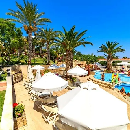 מלון Denizkizi & Denizkizi Royal Seafront Resort & Restaurant & Beach Club