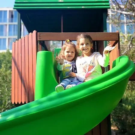 Denizkizi & Denizkizi Royal Seafront Resort & Restaurant & Beach Club מלון