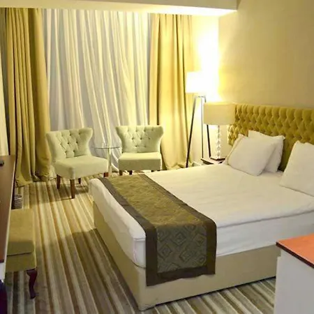 DENIZKIZI&DENIZKIZI ROYAL SEAFRONT Resort&Restaurant&Beach Club Hotel Kyrenia (Northern Cyprus)